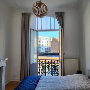 Bed & Blockchain Private With Shared Bathroom Pensjonat