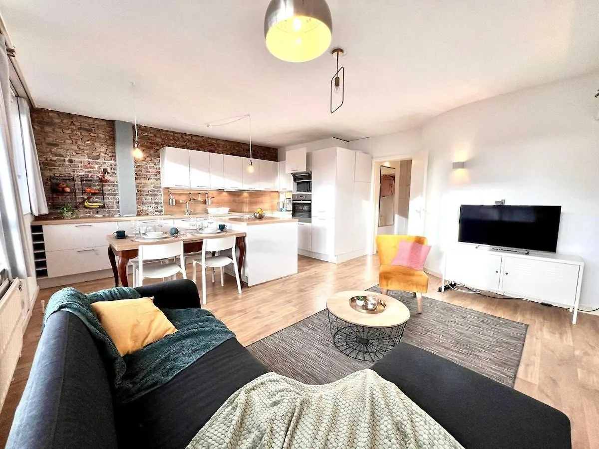 Bright- Stylish In Nature Brussels Apartment